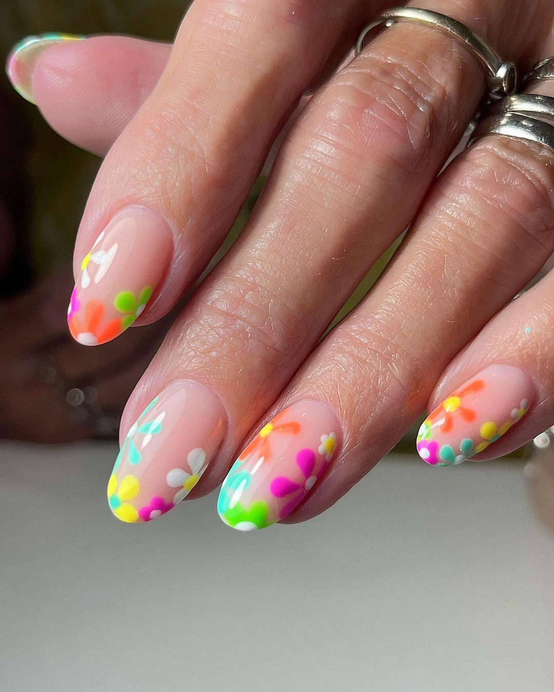 Bright floral summer nails 