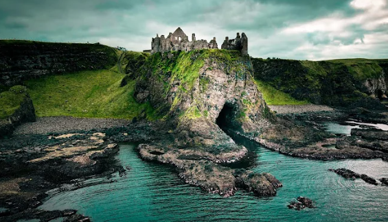 Discover-Dunluce-Castle