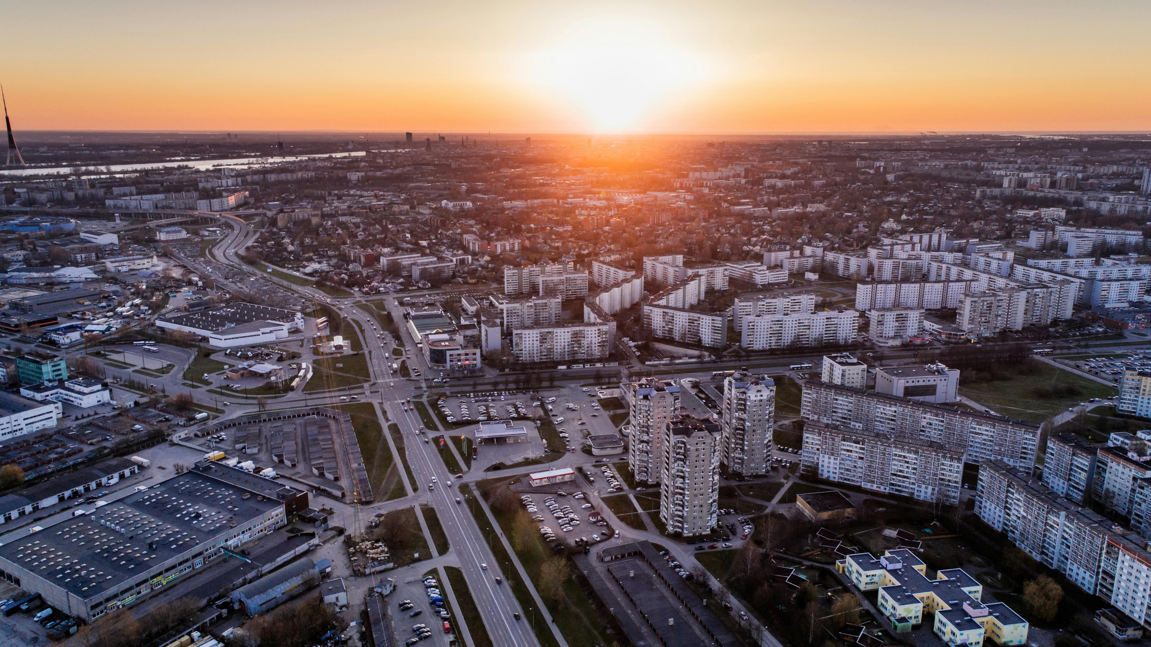 Aerial view of metropolitan area, with both single family and multifamily proeprties.