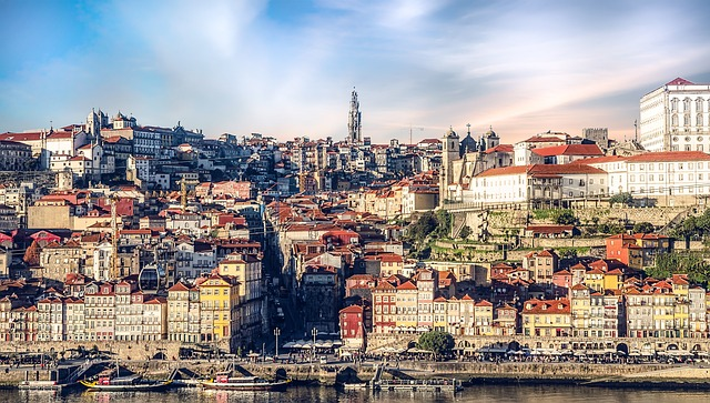 Is Porto, Portugal worth visitng?i