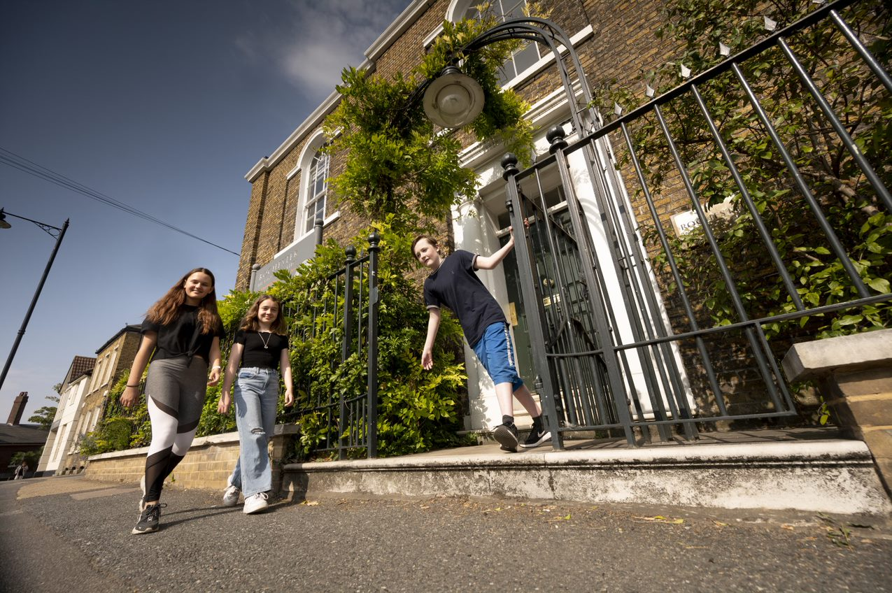 As all of RIC's accommodation is on-site, students do not have to travel between teaching buildings and their residences. 