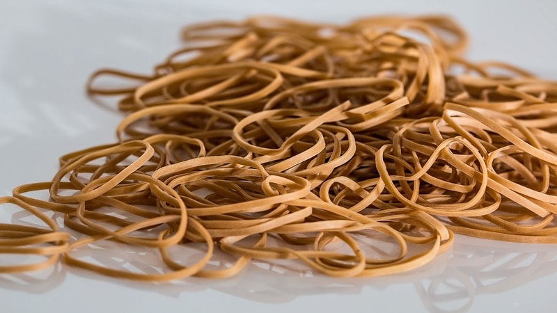 Rubber bands made of gum rubber