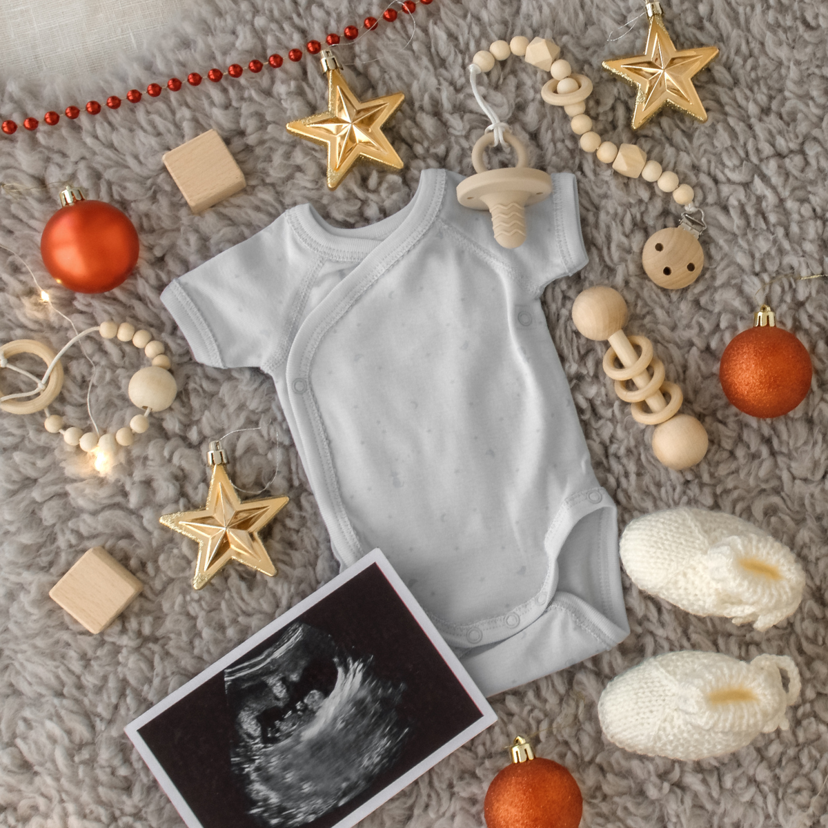 Baby onesie and ultrasound