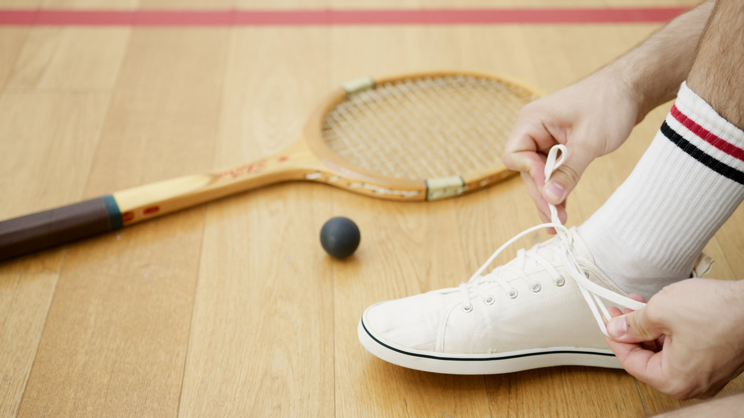 Wooden tennis racquet