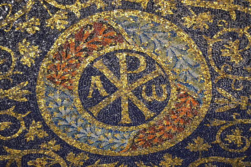 Chi Rho Mosaic, Mausoleum of Galla Placidia, AD 425, Ravenna. Photo by Carole Raddato. CC BY-SA 2.0
