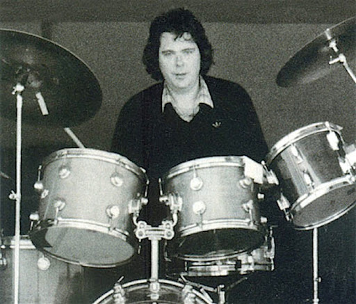 cc0a4253 d6a1 4914 a9df d34f3a7bf7b8 | Zero to Drum Jim Gordon Detrás De La Batería