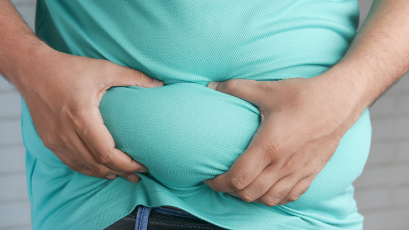 Bauchfett ist ungesund und kann neben Bluthochdruck auch zu anderen schweren Krankheiten führen