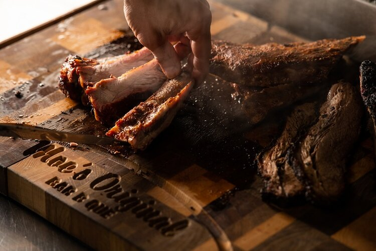 Image sourced from: https://www.moesoriginalbbq.com/gallery