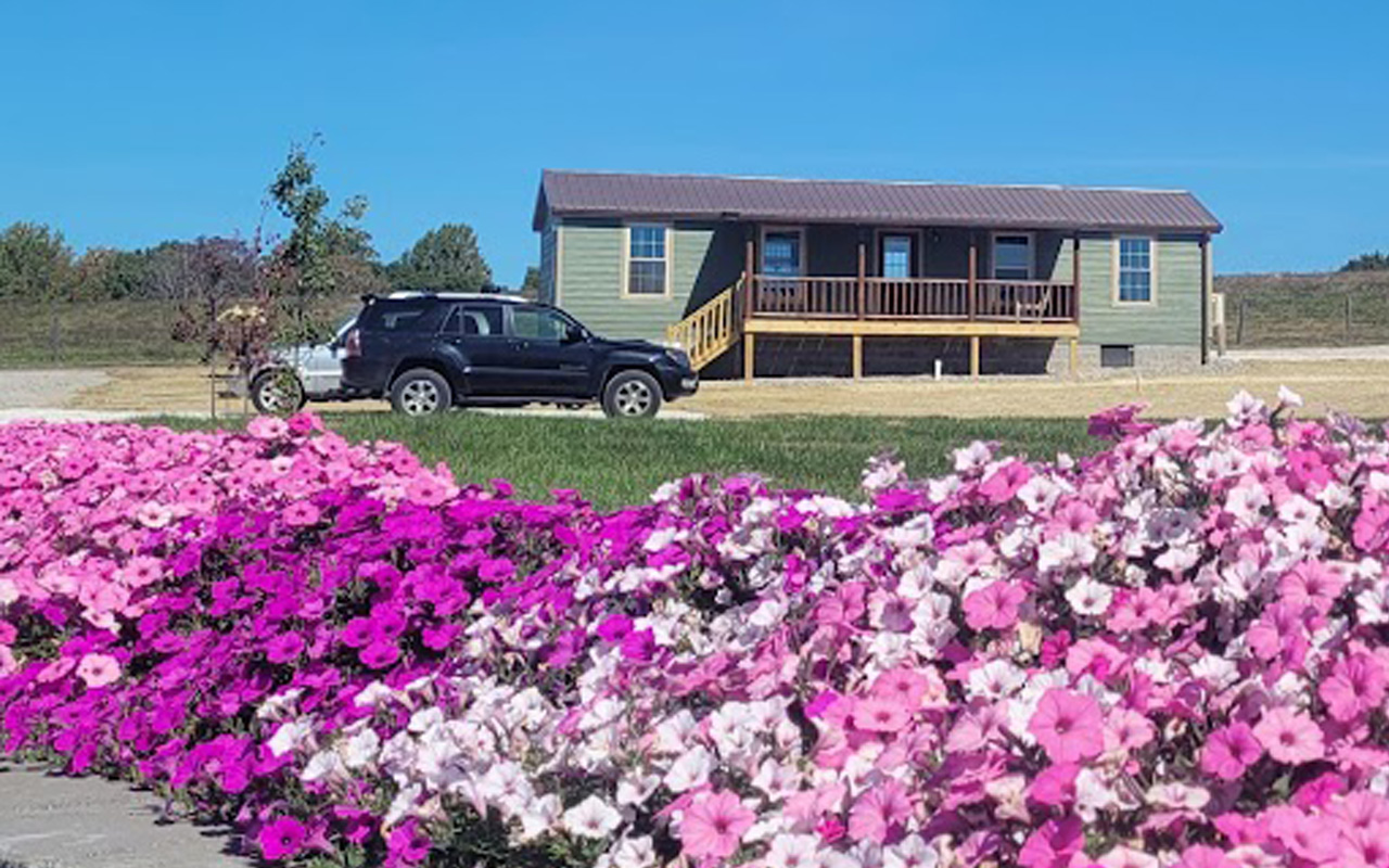 modular log sided cabins, dream cabin, Leland's Amish made cabins