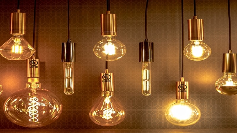 Energy efficient light bulbs with UL marking