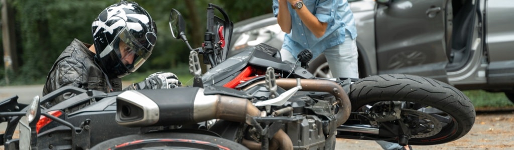 By following traffic laws and applying motorcycle safety tips, riders can reduce the risk of fatal crashes.