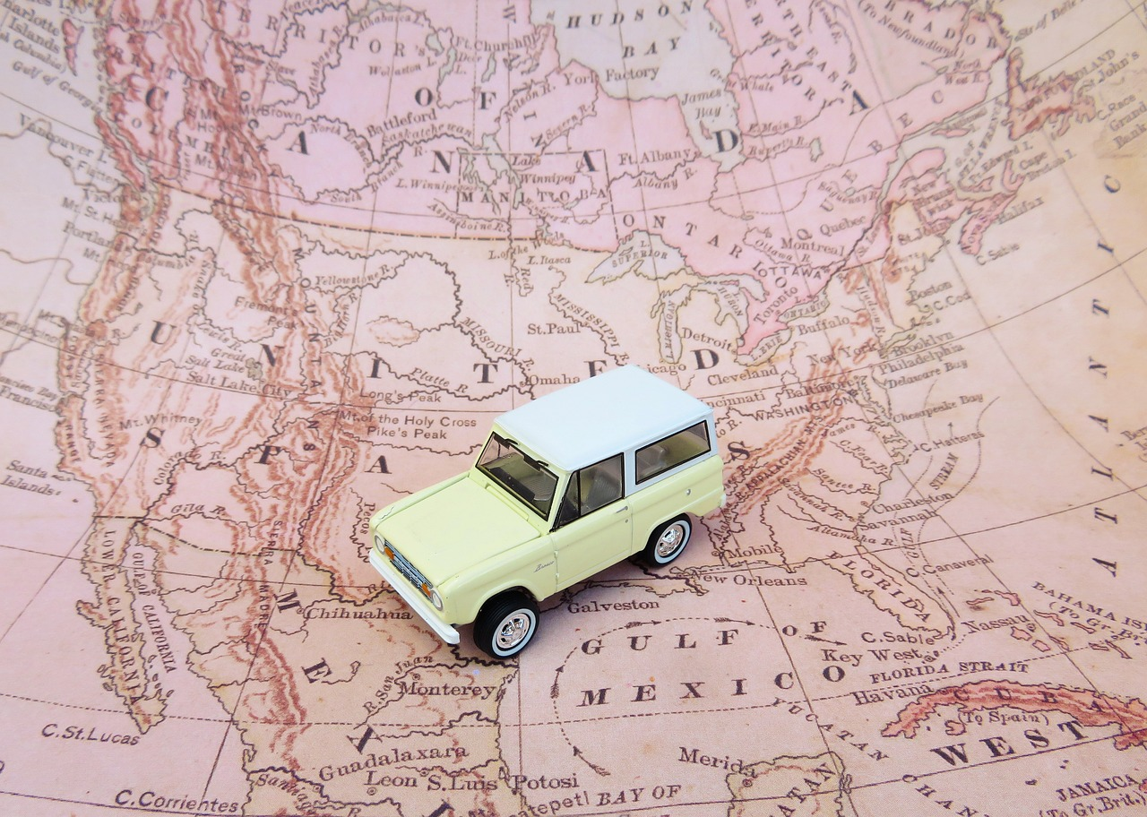 USA map with a car model on it