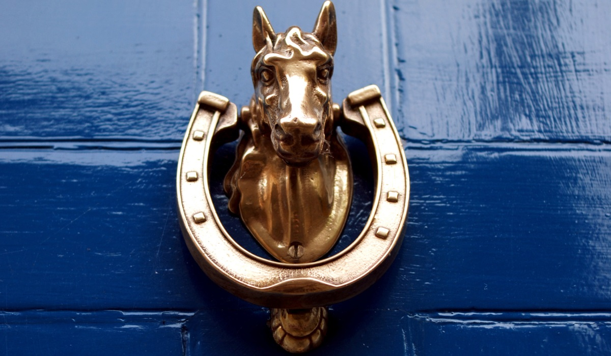 Horseshoe unique door knocker - made by artisans 