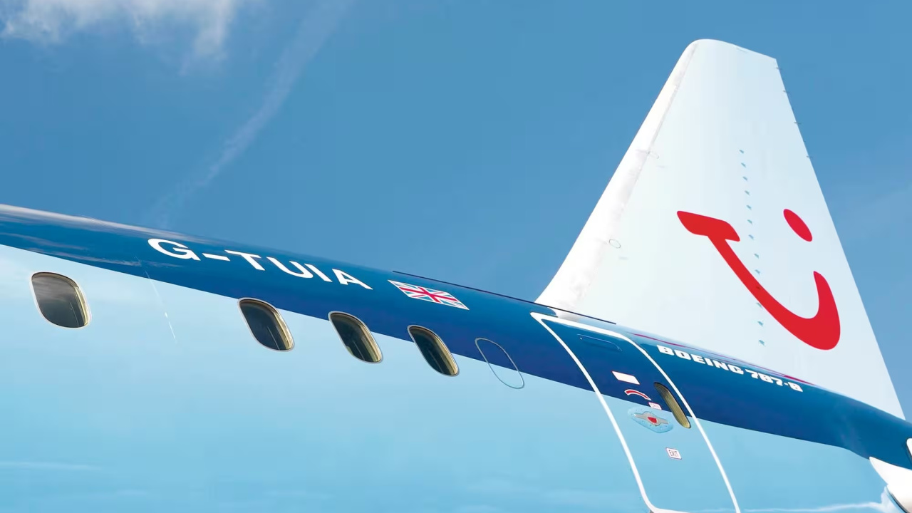 Which Plane Does TUI Fly to Orlando Guide to the TUI Dreamliner