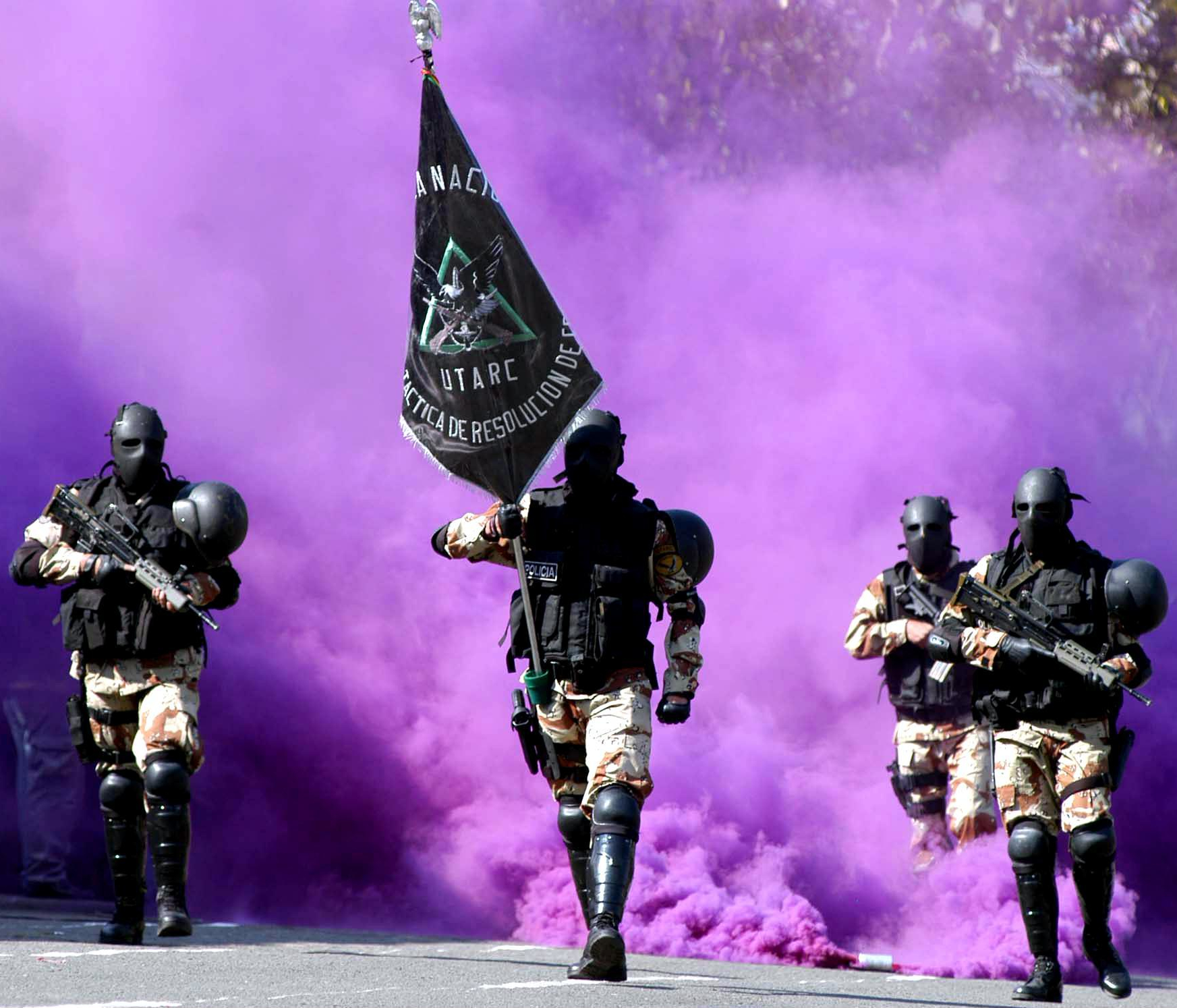 Ballistic masks protecting Bolivian UTARC operators