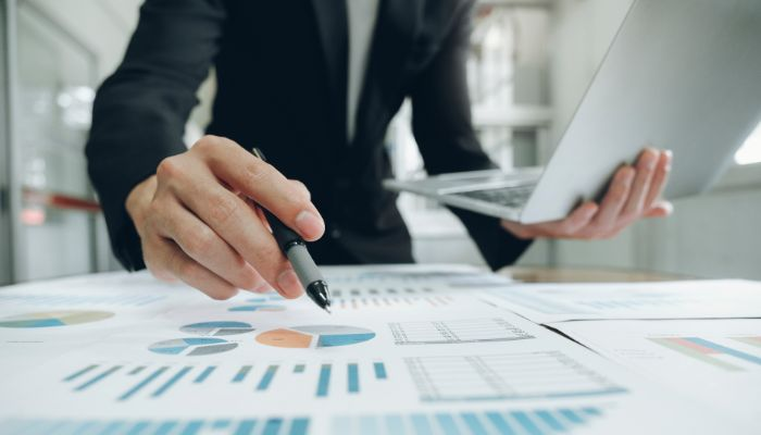 ¿Qué es un sistema de gestión de ingresos?