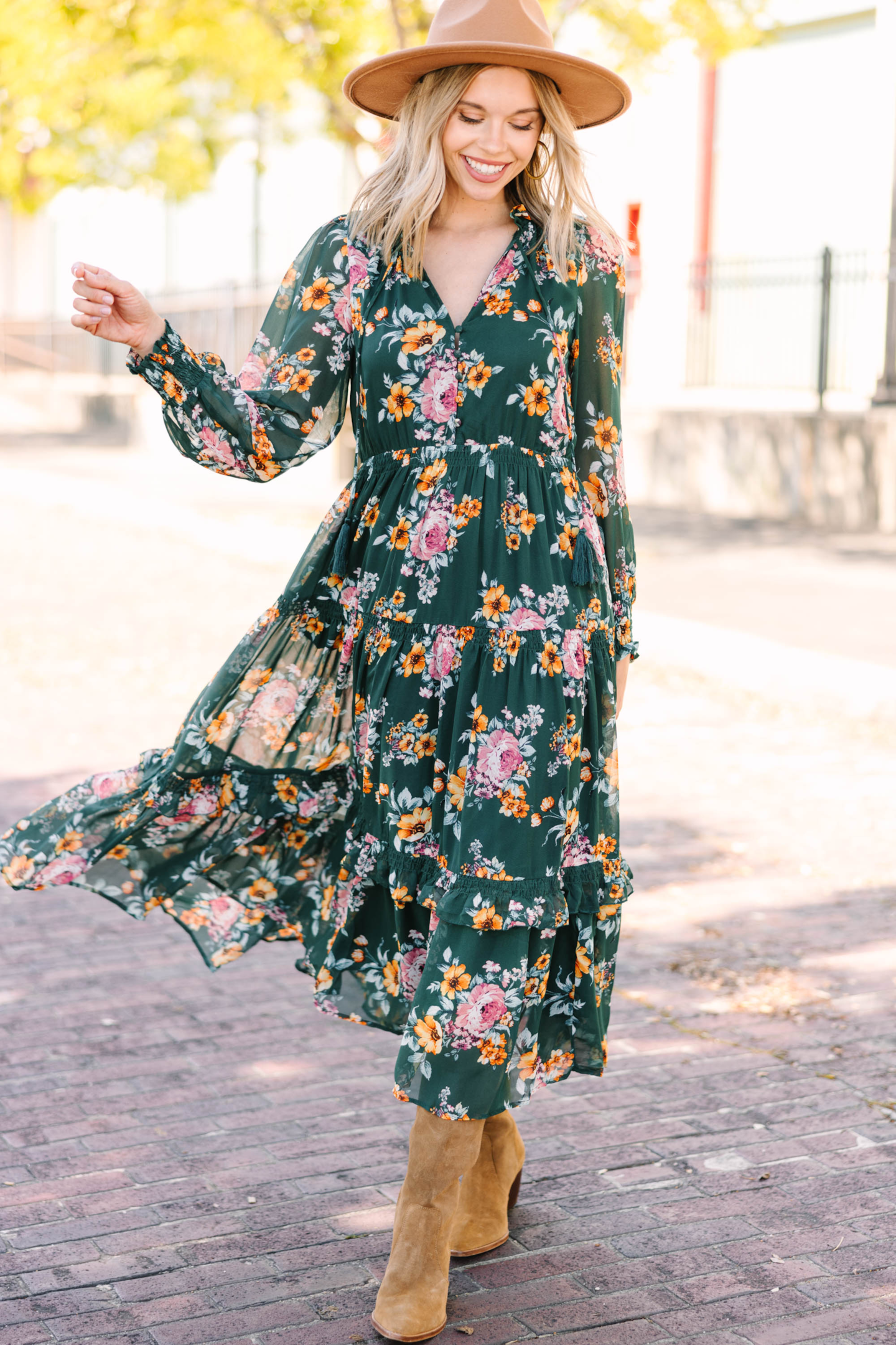 https://shopthemint.com/products/where-you-belong-green-floral-maxi-dress?variant=39713517109306