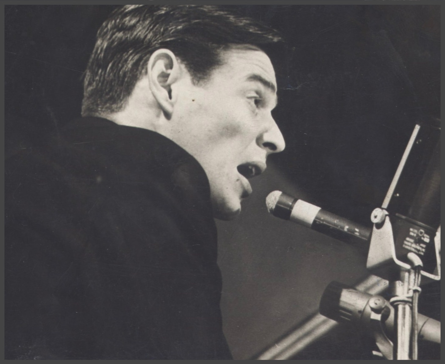 What is Latin Jazz? Plus, 15 Essential Latin Jazz Albums! 5 Antônio Carlos Jobim