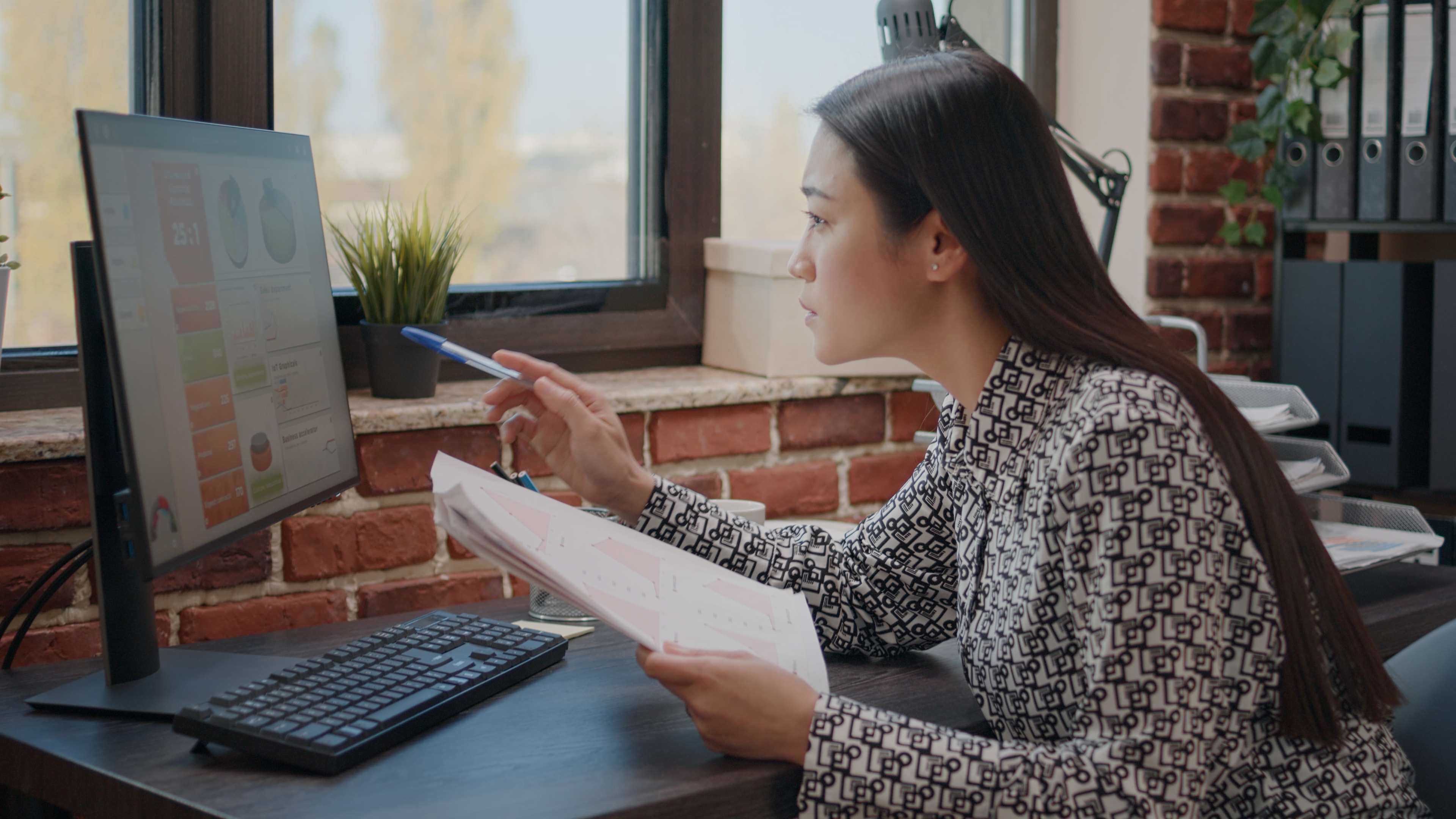 Small business owners in Singapore are turning to payroll outsourcing to manage CPF contributions, IRAS filings, and pay slips—without hiring more people.