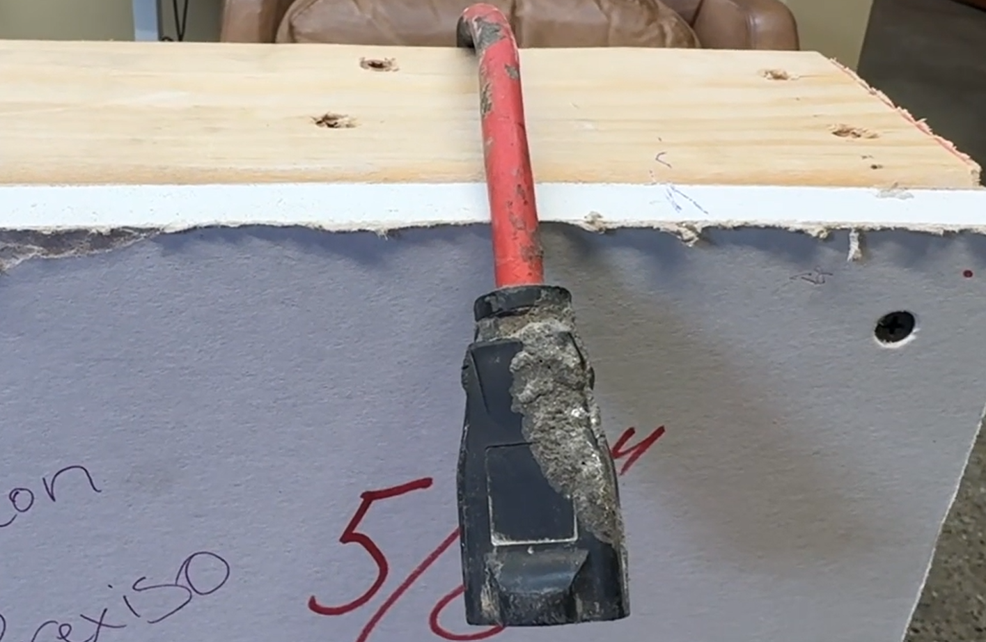 Zircon detecting live power cord