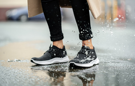 Best sneakers for rain online