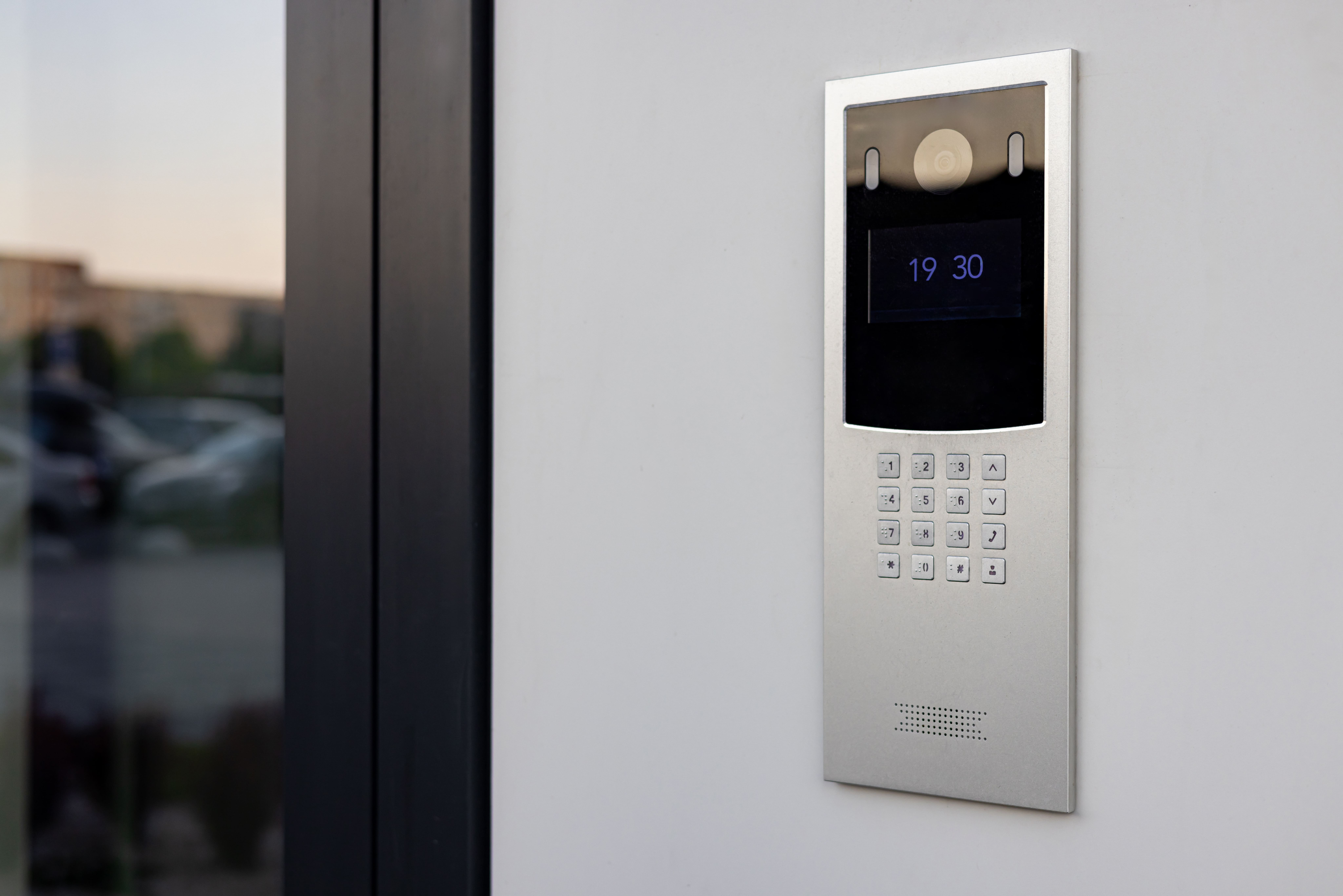 An access door controller system is a cornerstone of any security strategy.
