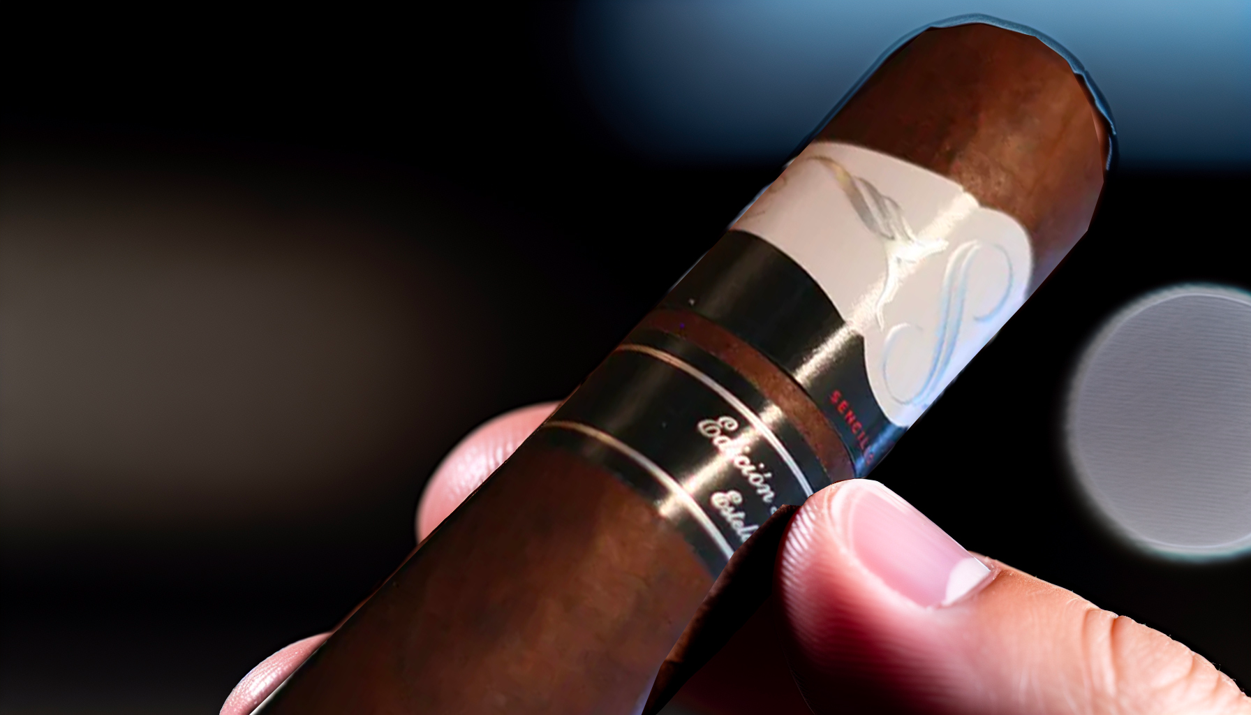 Sencillo Platinum Robusto cigar