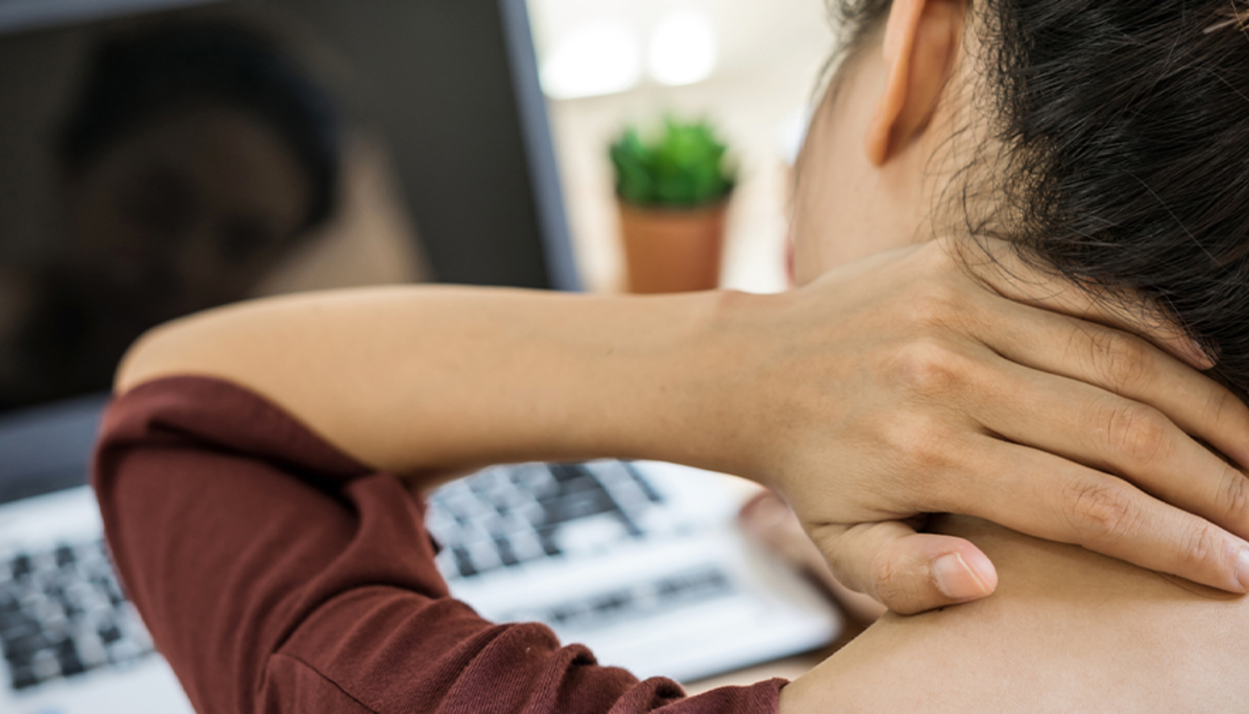 Smerter i nakke og bakhode – Årsaker og behandling Smerter i nakke og bakhode – Årsaker og behandling