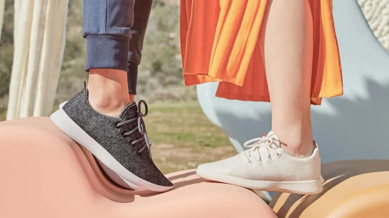 Allbirds running sneakers as direct to consumer strategy