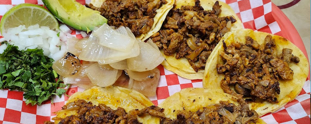 A mouth-watering image of best street tacos in San Antonio served at Taqueria Datapoint