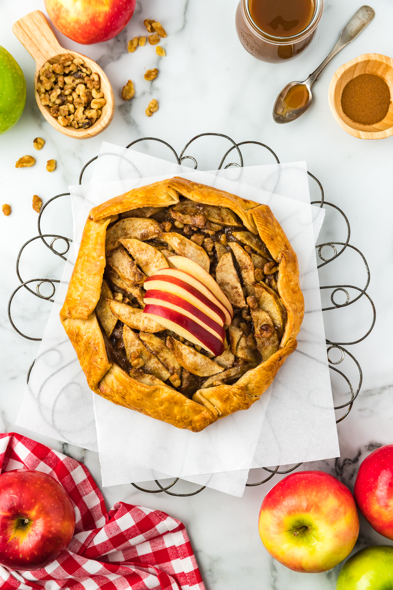 apple crostata on a wire rack