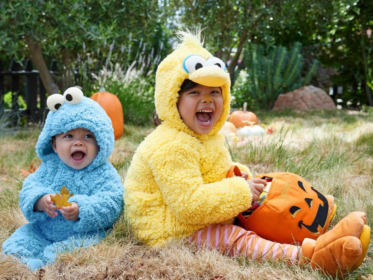 kids costumes, halloween season, kids halloween costumes