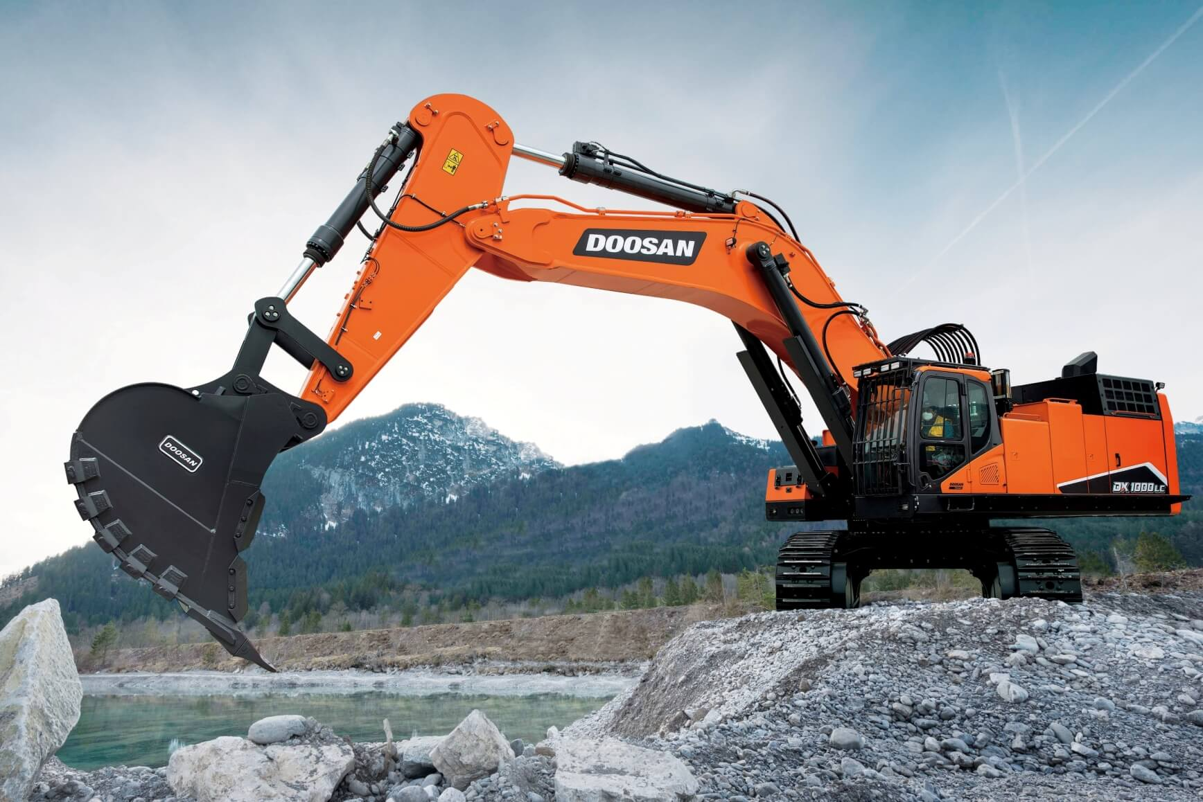 Doosan excavators with operator comfort and powerful engine