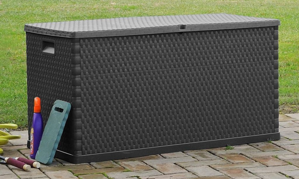 110 Gallon Outdoor Storage Box