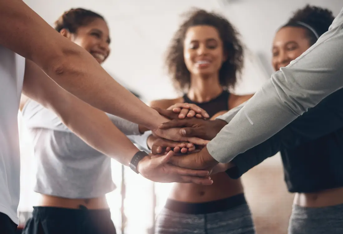 Vastuullinen markkinointi sosiaalisessa mediassa tarkoittaa viestinnän suunnittelua niin, että huomioidaan esimerkiksi tuotteiden vastuullisuus ja pyritään tavoittamaan uusia asiakkaita kaikissa kanavissa.