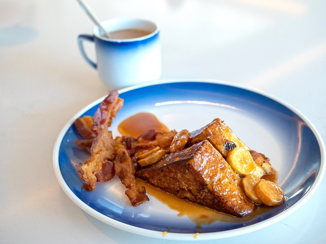 french toast, breakfast, bacon