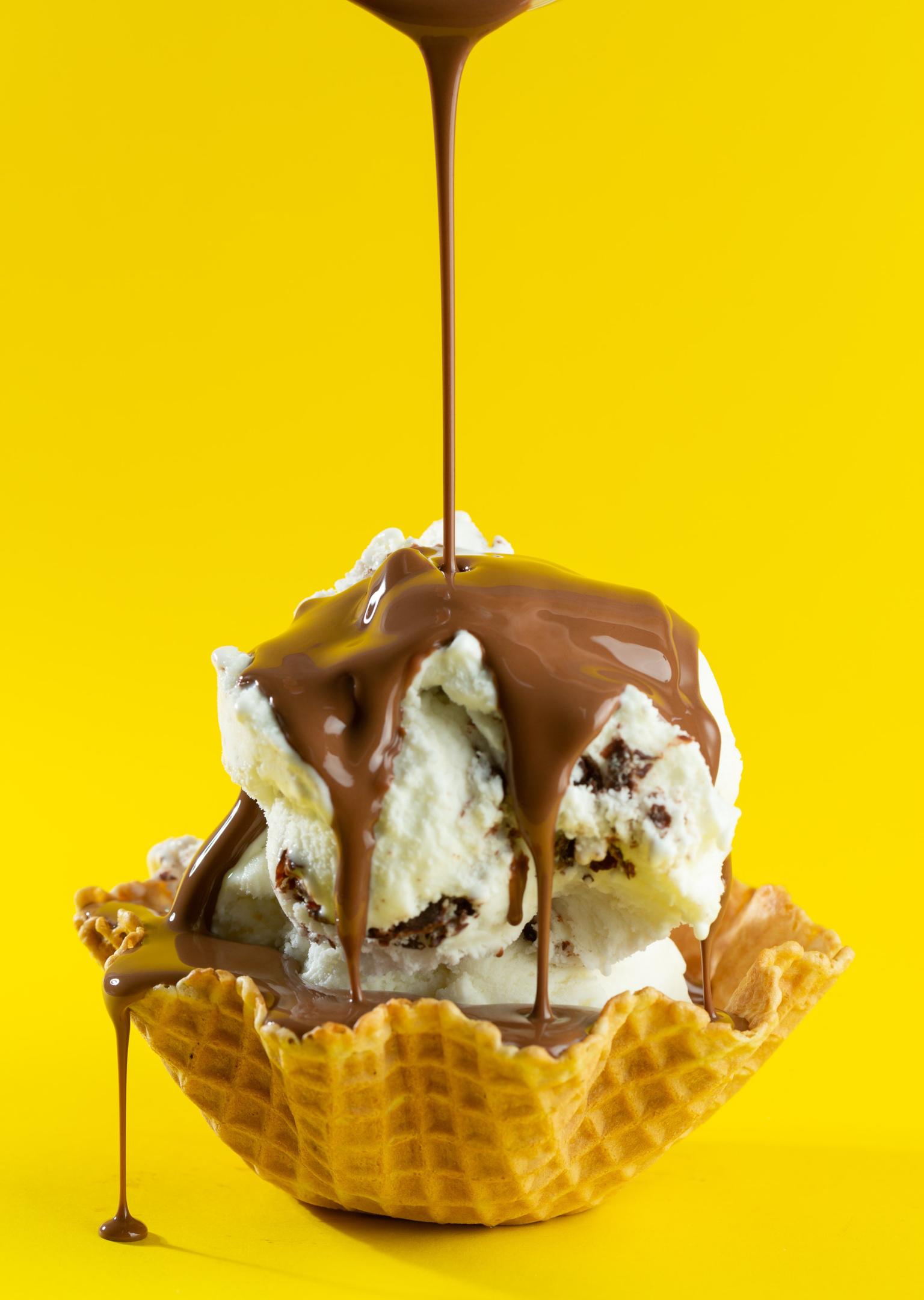 Waffle cone bowl