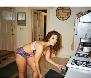 Ashley Graham loves to cook