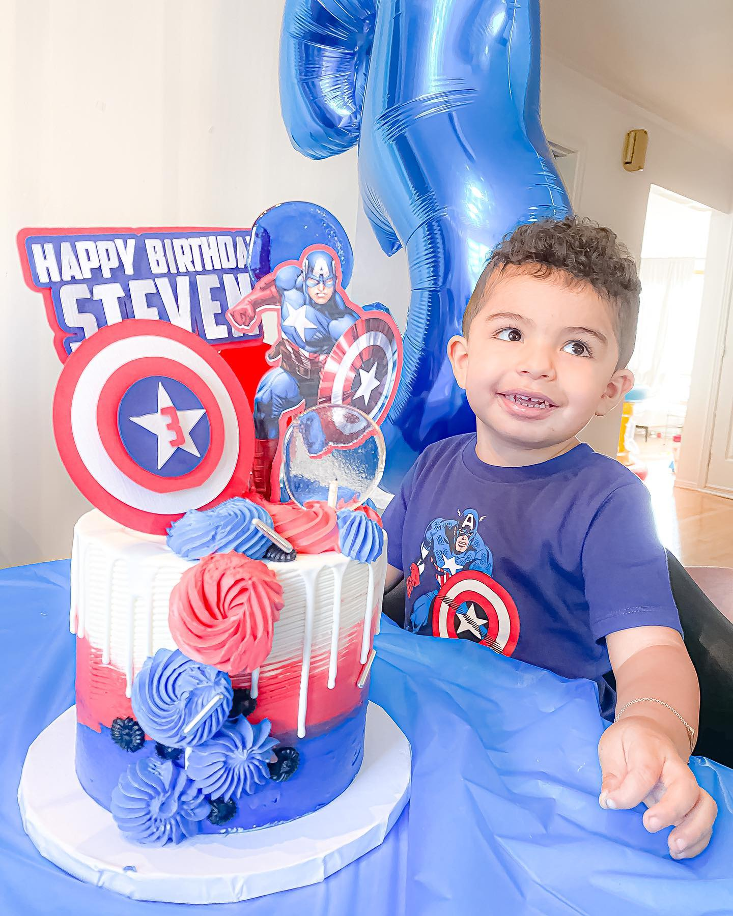 Superhero birthday party theme