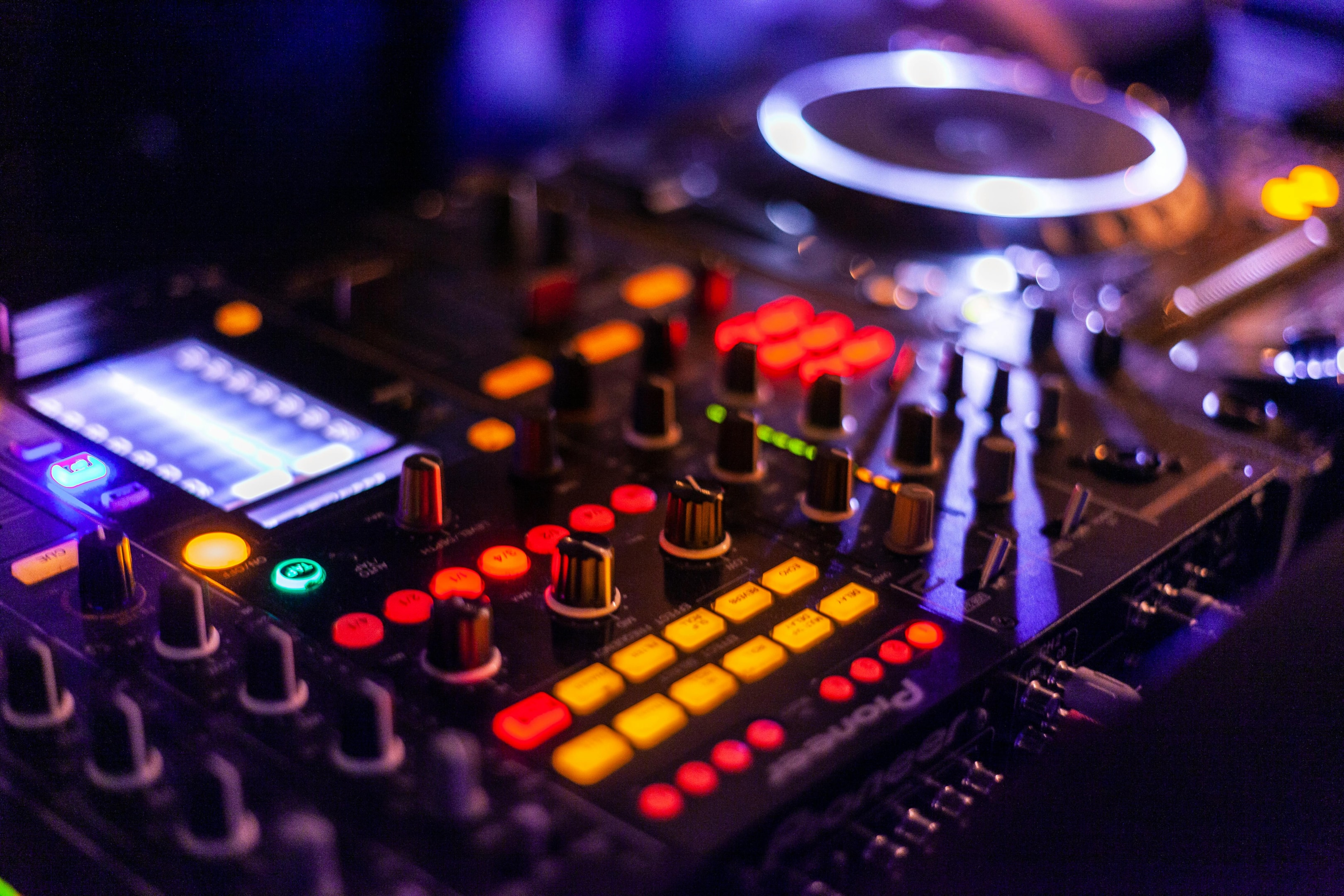 Producing royalty-free music