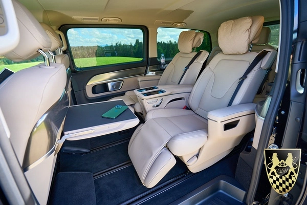 Private driver for sightseeing tours munich