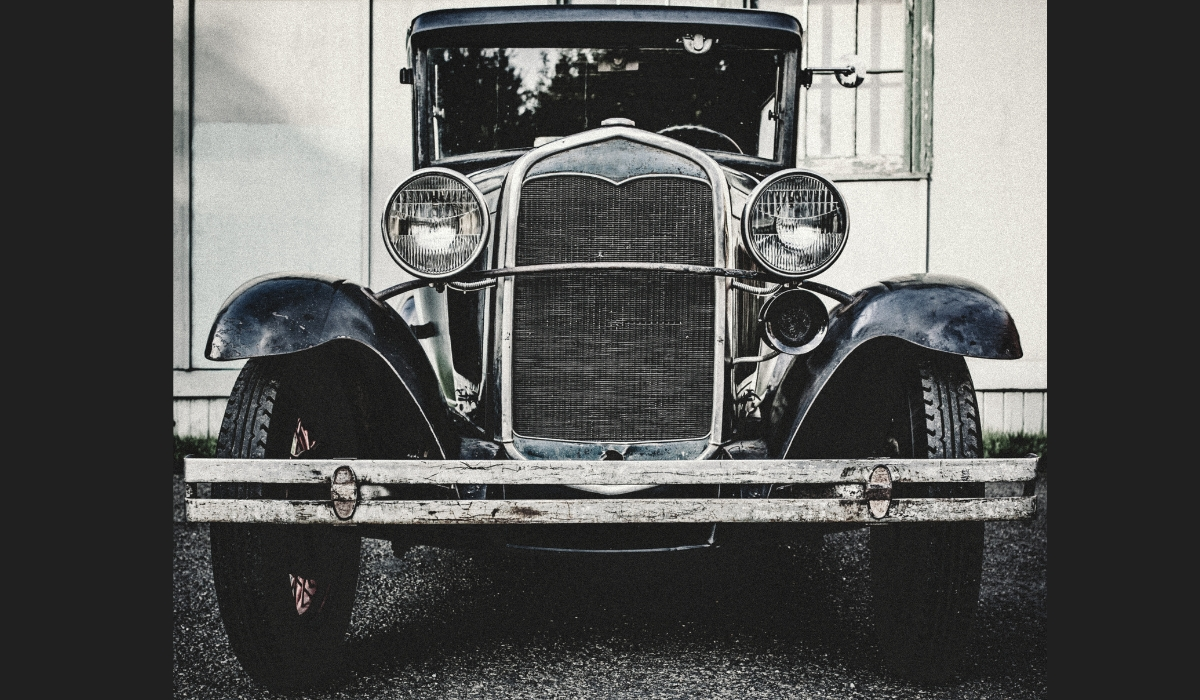 Period door furniture article - black Ford Model T