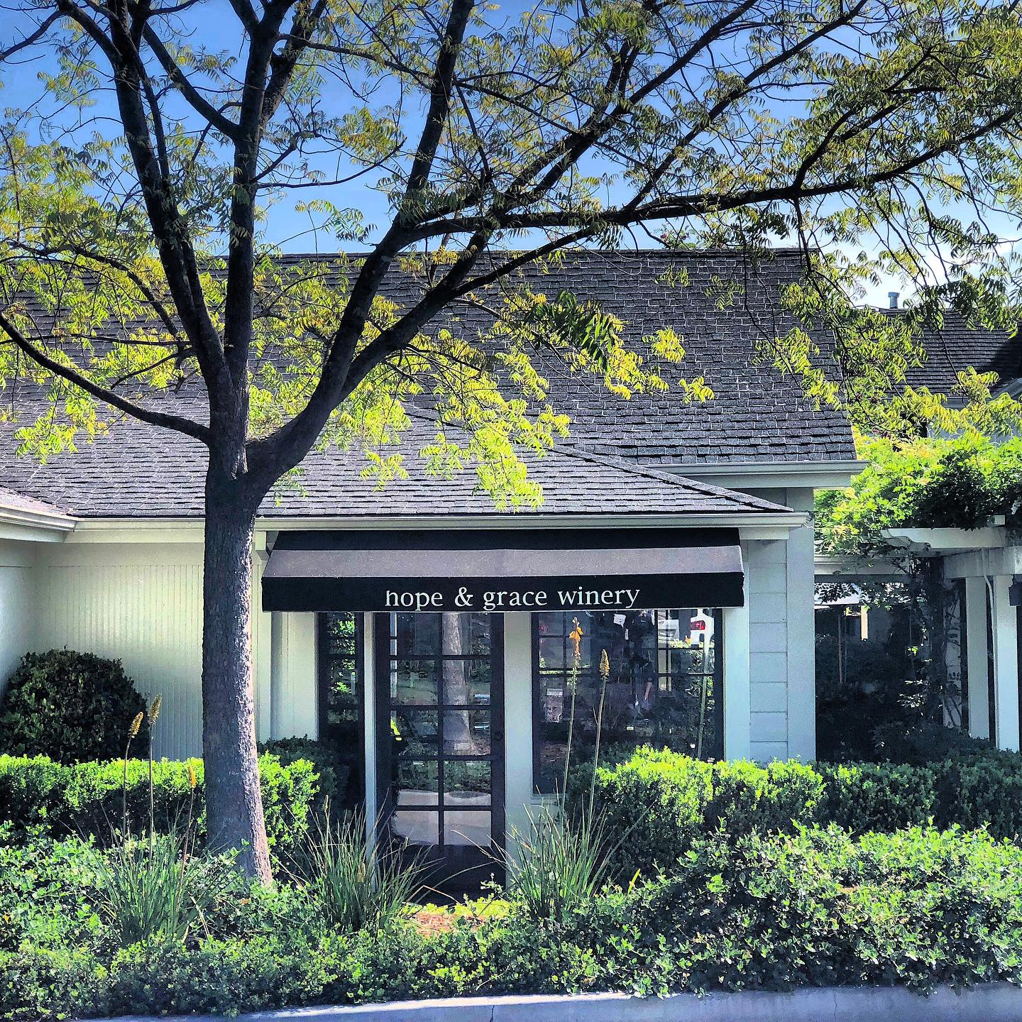 Front view of tasting room. Photo by Hope and Grace Wines