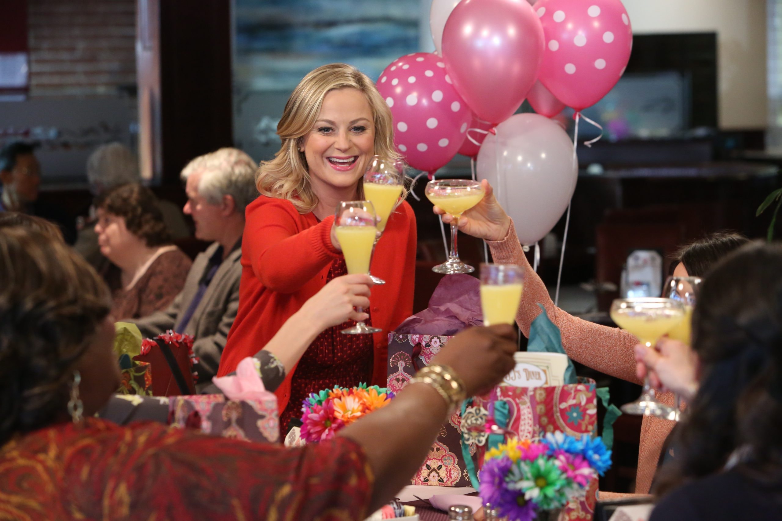 amy poehler leslie knope z serialu parks and recreation obchodząca galentine's day