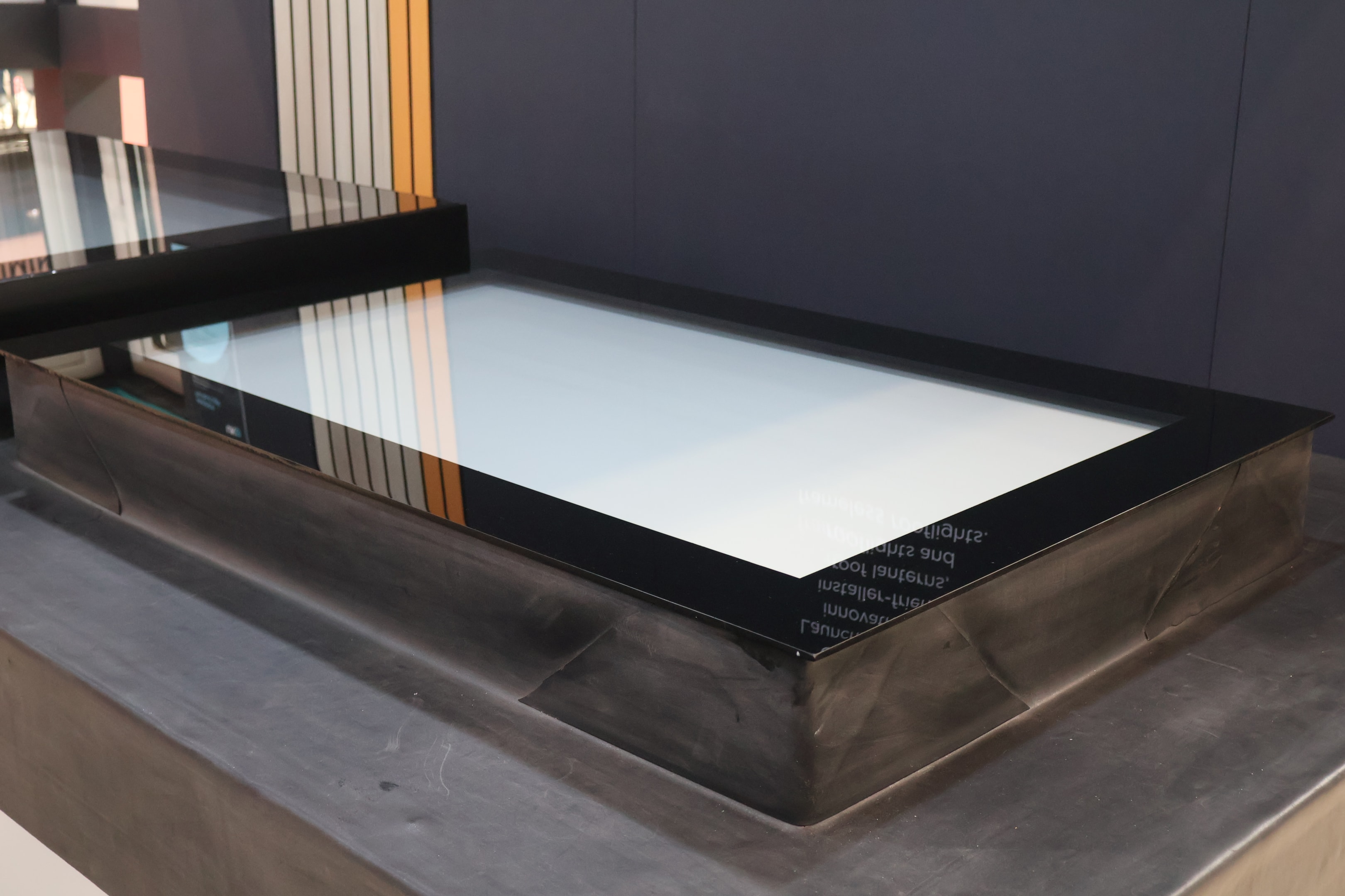 rooflight with a felt collar  