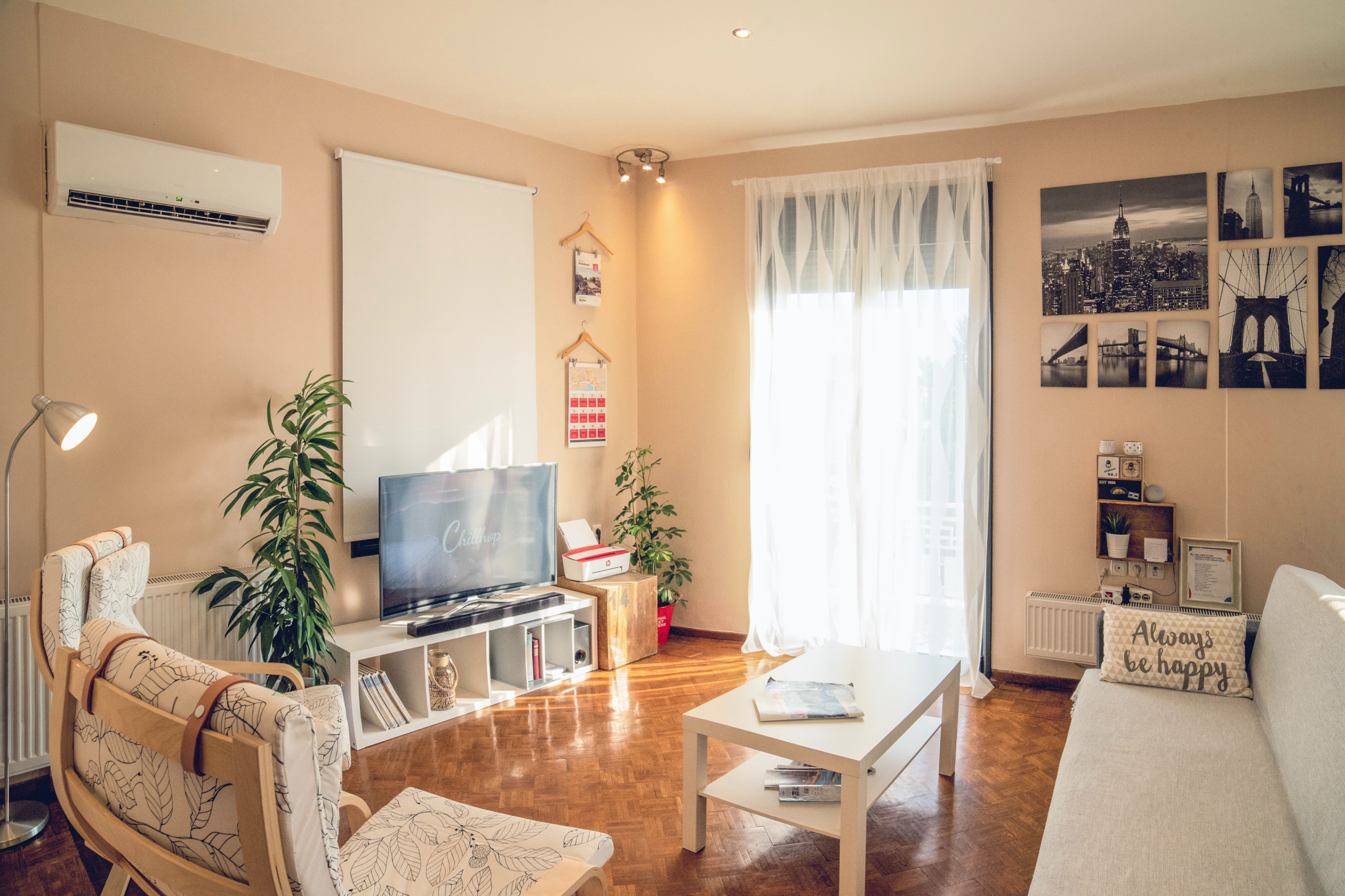 The interior of an apartment on Airbnb 