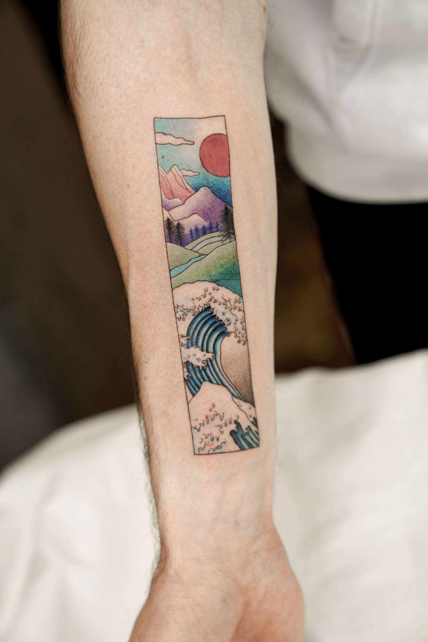 Japanese Traditional Tattoo auf dem Arm in Farbe