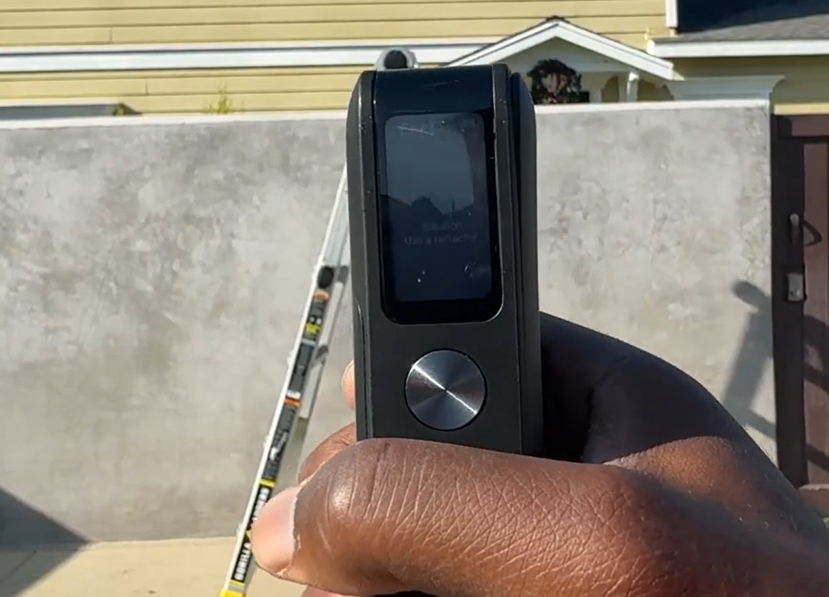 laser measurement after Fanttik A10 Pro was dropped from ladder