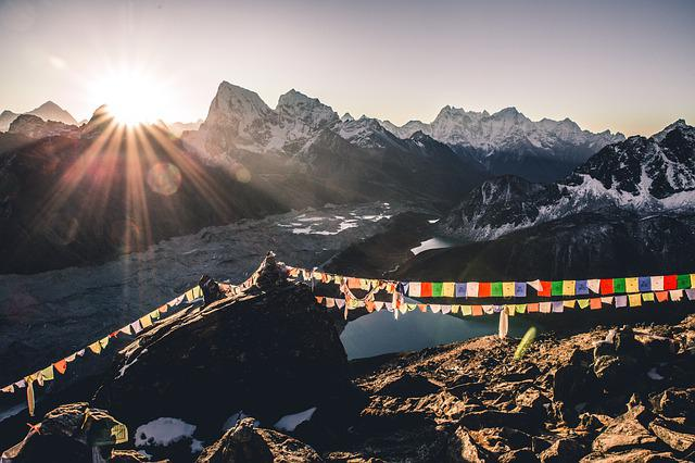 gokyo ri, everest region, lakes