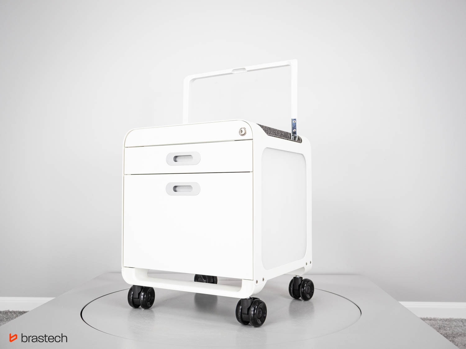 Bezpieczne przechowywanie narzędzi- najlepsze rozwiązania dla Twojego warsztatu! 9 Kontenerek biurowy. Źródło: Brastech